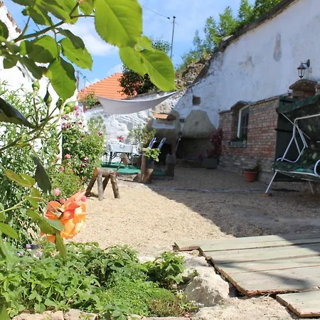 Kakukkfu Barlang-Vendeghaz Villa Noszvaj Exterior photo